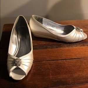 Dress Shoes size 8,brand new never worn